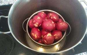 potatoes double-boiled - pot inside a pot